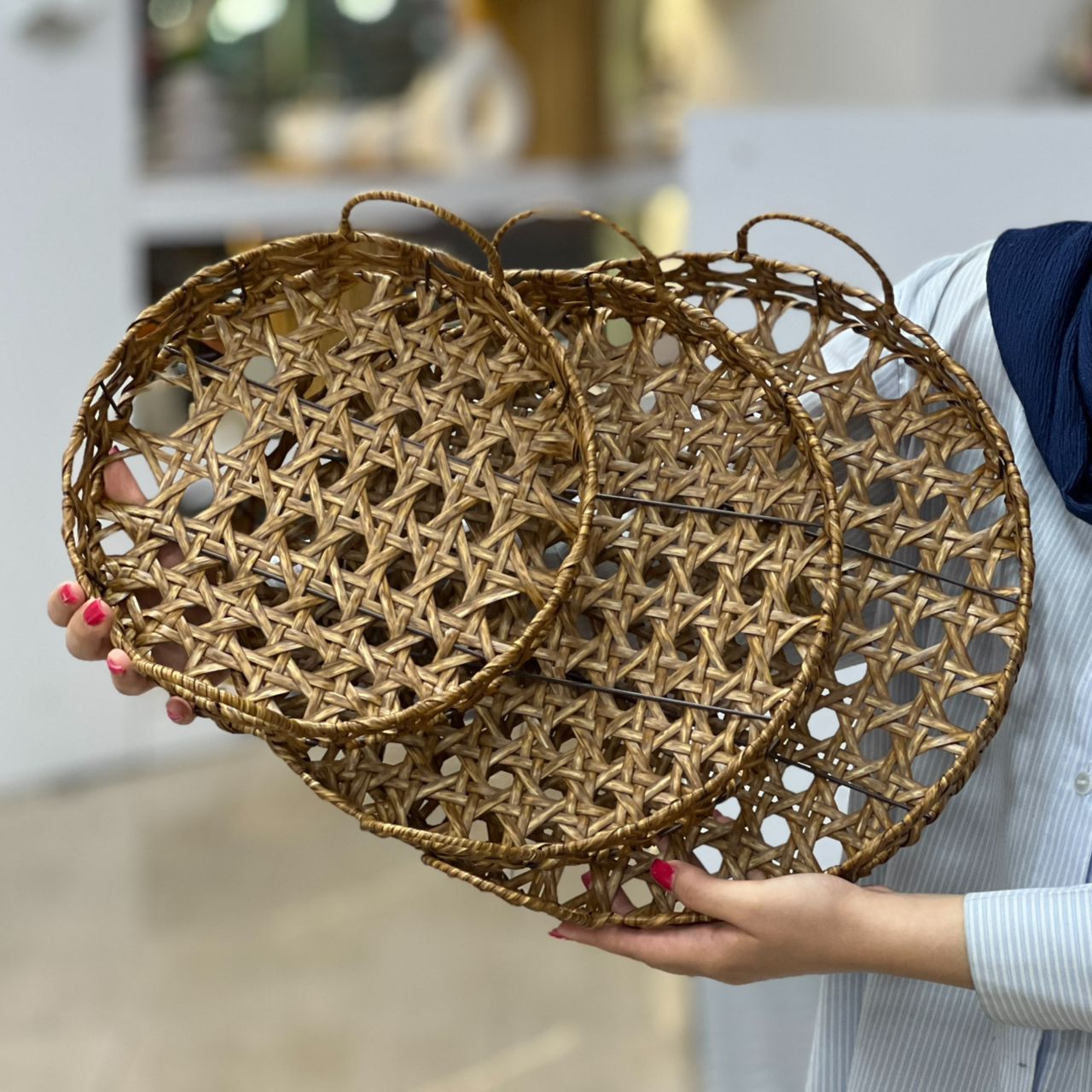 IMG-20250808-WA0021 سینی زنبوری حصیری کد 1053 - تصویر 1